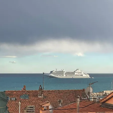 Bel Lumineux Joyeux Spacieux, Vue * Menton