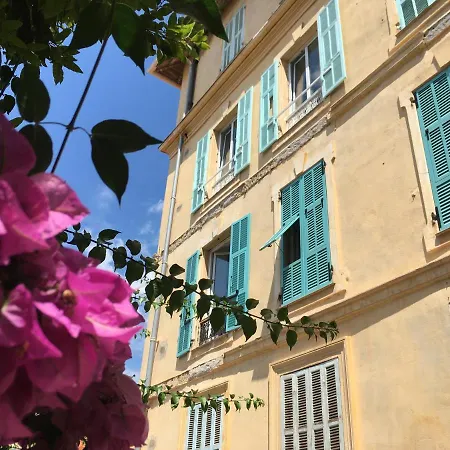 Bel Lumineux Joyeux Spacieux, Vue Apartment