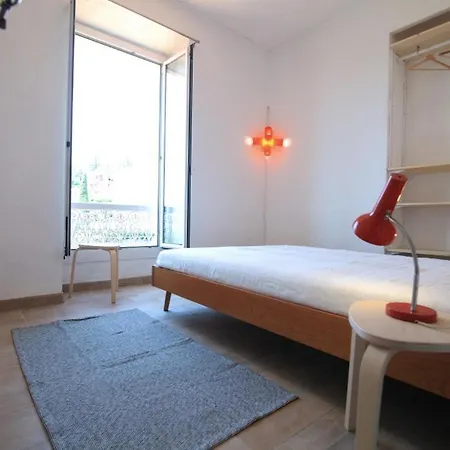 Apartament Bel Lumineux Joyeux Spacieux, Vue *