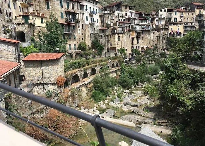 Bel Lumineux Joyeux Spacieux, Vue