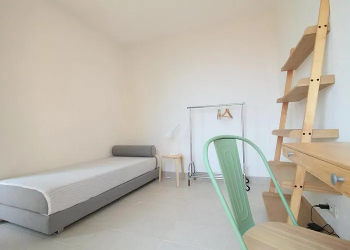 Bel Lumineux Joyeux Spacieux, Vue Menton