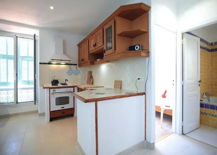 Bel Lumineux Joyeux Spacieux, Vue *